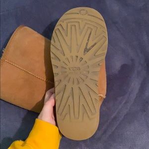 Brown long Ugg’s